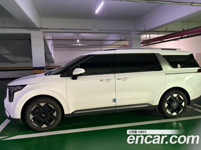 Kia Carnival HEV 9seater Signature — пробег 27 197 км — фото 3 из 5