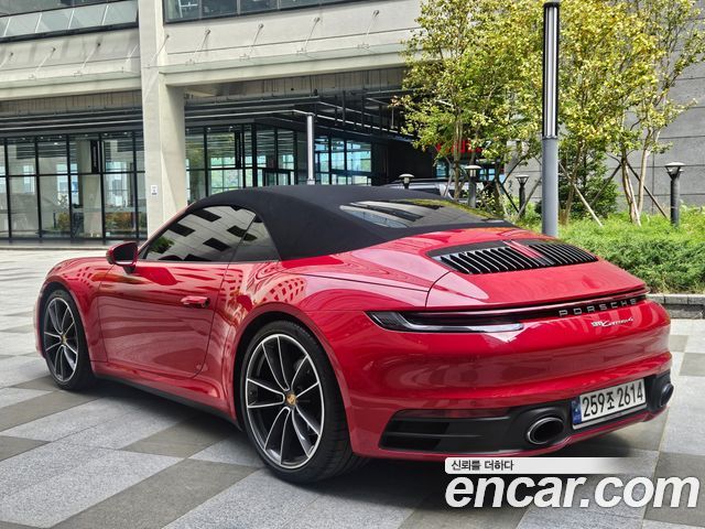 Porsche 911 Carrera 4 Cabriolet — пробег 22 000 км — фото 2 из 5