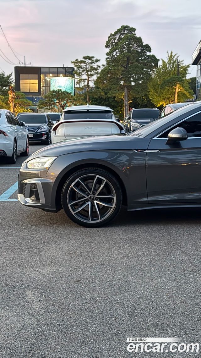 Audi A5 40 TFSI Quattro Premium Sportback — пробег 49 300 км — фото 4 из 5