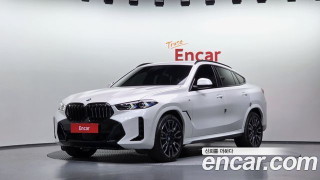 BMW X6 xDrive40i M Sport — пробег 3 570 км — фото 1 из 5