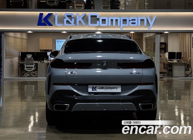 BMW X6 xDrive40i M Sport — пробег 9 698 км — фото 4 из 5