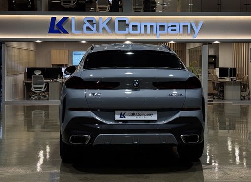 BMW X6 xDrive40i M Sport — пробег 9 698 км — фото 4 из 5