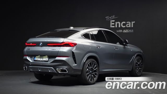 BMW X6 xDrive40i M Sport — пробег 8 435 км — фото 2 из 5