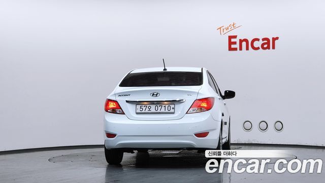 Hyundai Accent из Кореи Encar