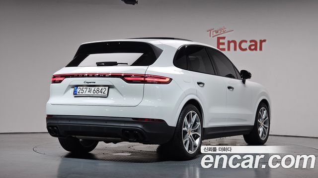 Porsche Cayenne 3.0 PLATINUM EDITION — пробег 36 118 км — фото 2 из 5