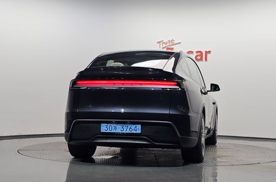 Tesla Model Y L Long Range AWD — пробег 11 км — фото 4 из 5