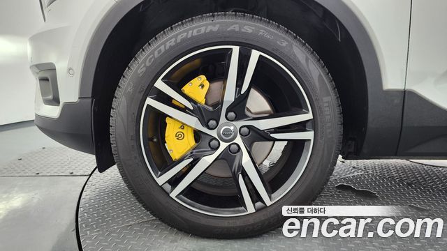 Volvo XC40 из Кореи Encar