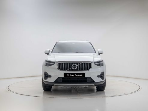 Volvo XC40 B4 Ultra Bright — пробег 14 224 км — фото 2 из 5