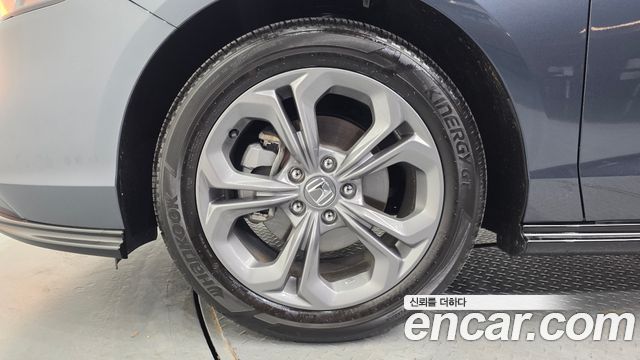 Honda Accord 1.5 Turbo — пробег 5 388 км — фото 5 из 5