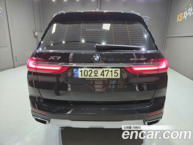 BMW X7 xDrive 40i Design Pure Excellence 7-Seater — пробег 76 892 км — фото 4 из 5