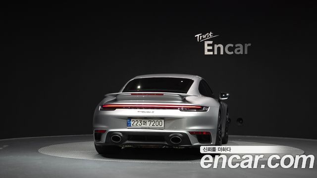 Porsche 911 Turbo S — пробег 11 878 км — фото 4 из 5
