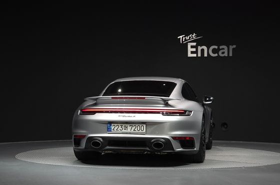 Porsche 911 Turbo S — пробег 11 878 км — фото 4 из 5