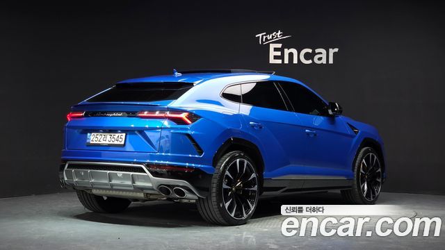 Lamborghini Urus из Кореи Encar