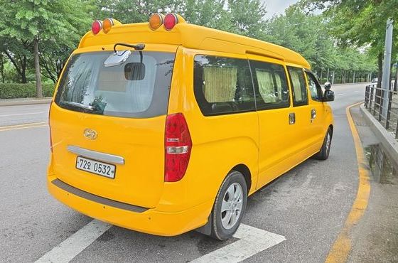 Hyundai Starex School Bus — пробег 280 000 км — фото 4 из 5