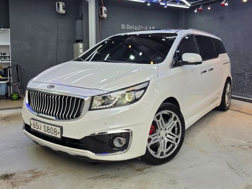 Kia Carnival 9-seater Noblesse — пробег 193 000 км — фото 3 из 5