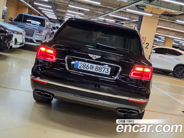 Bentley Bentayga из Кореи Encar