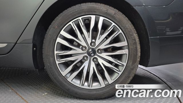Kia K7 из Кореи Encar