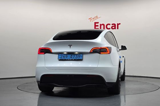 Tesla Model Y Standard Range RWD — пробег 148 468 км — фото 4 из 5