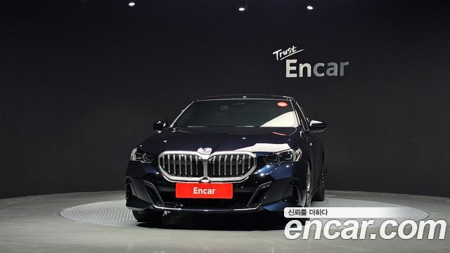 BMW i5 eDrive 40 M Sport — пробег 38 484 км — фото 3 из 5