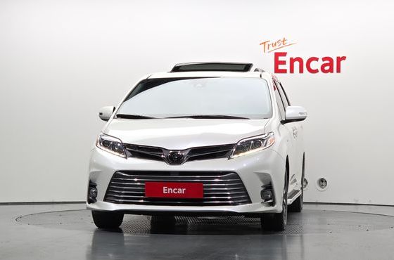 Toyota Sienna 3.5 AWD — пробег 128 566 км — фото 3 из 5
