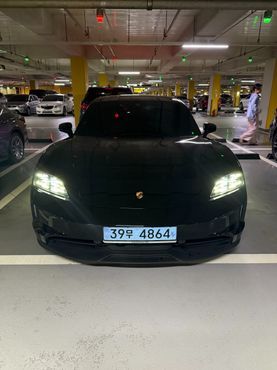 Porsche Taycan Base — пробег 28 000 км — фото 2 из 5