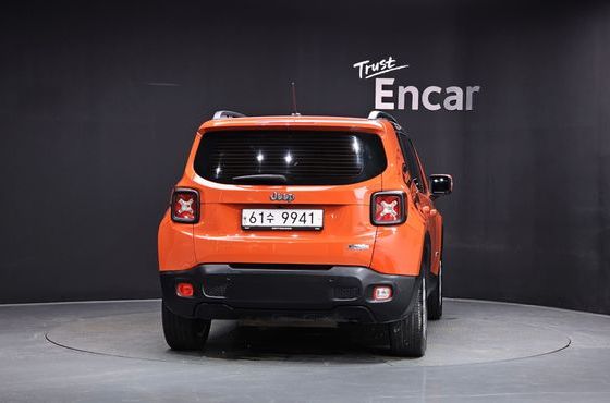 Jeep Renegade 2.4 Longitude — пробег 119 664 км — фото 4 из 5