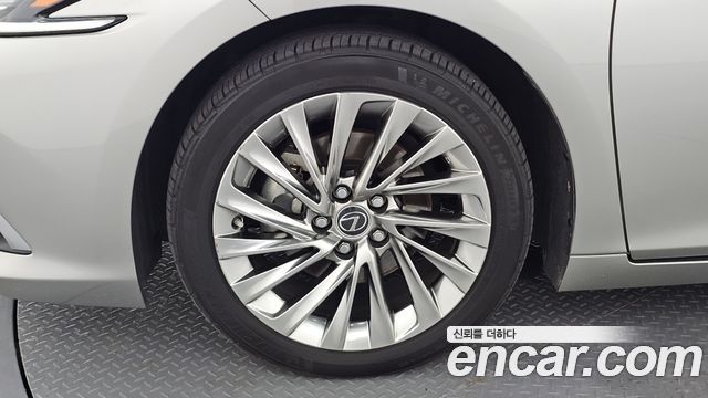 Lexus ES из Кореи Encar