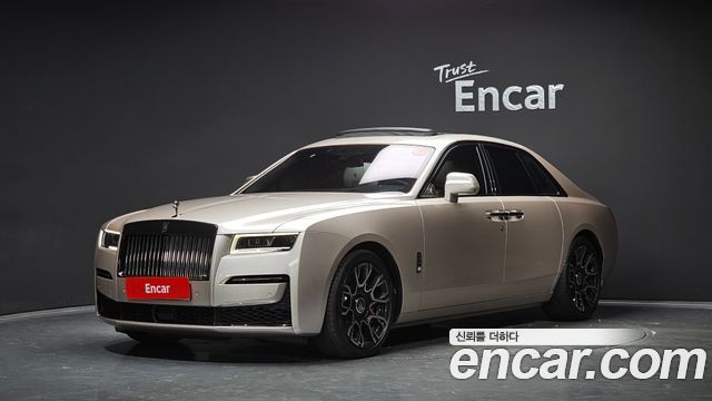 Rolls-Royce Ghost 6.7 V12 Black Badge — пробег 6 095 км — фото 1 из 5