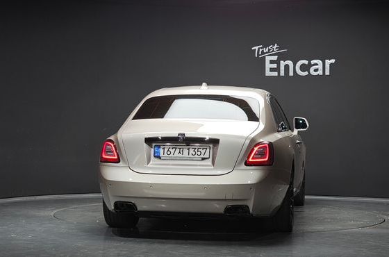 Rolls-Royce Ghost 6.7 V12 Black Badge — пробег 6 095 км — фото 4 из 5