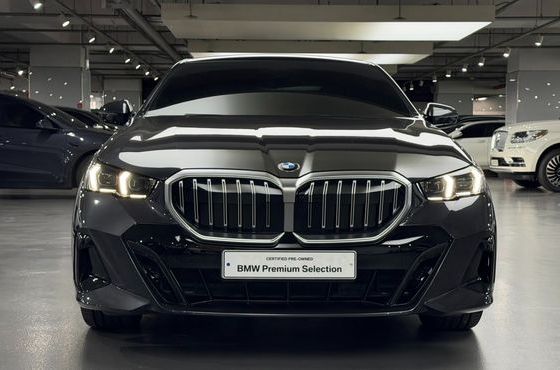 BMW 5-Series 530i xDrive M Sport — пробег 4 575 км — фото 3 из 5