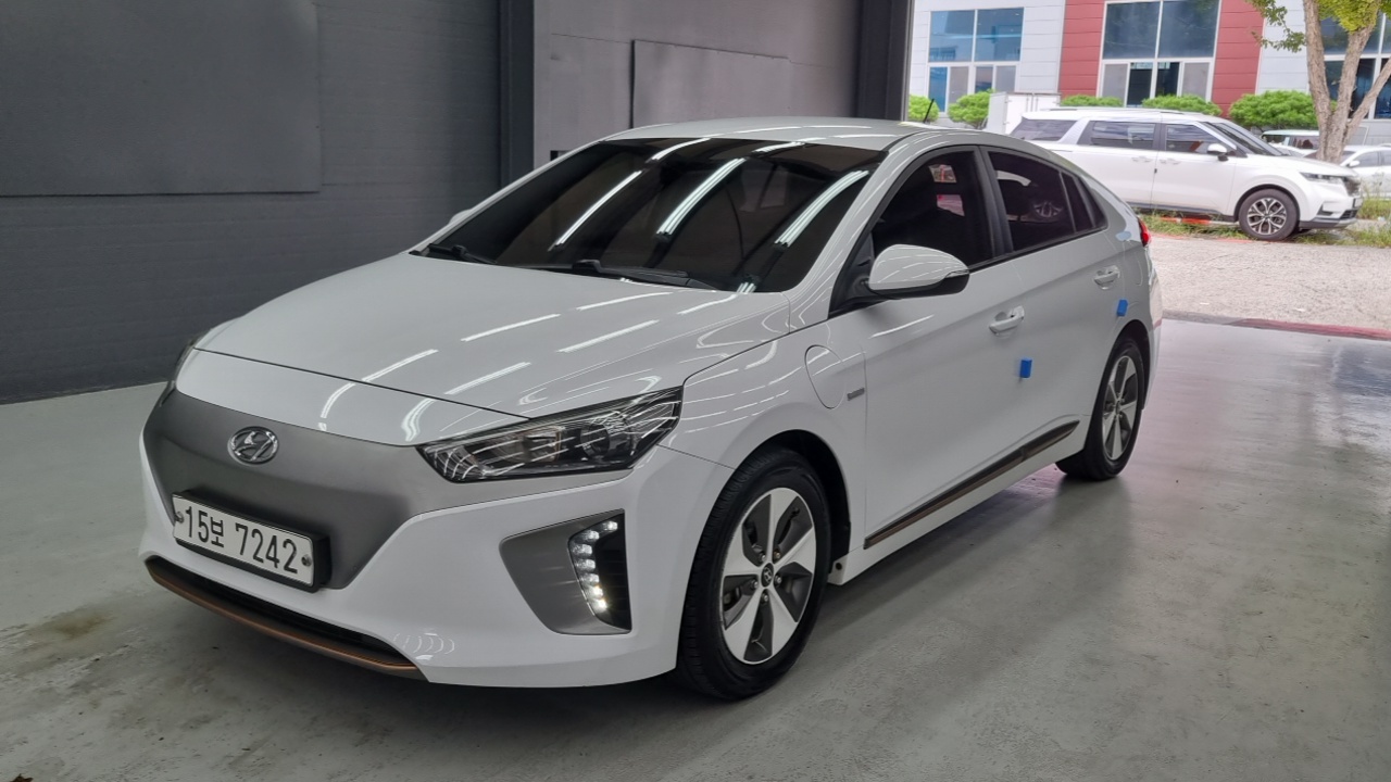Hyundai Ioniq N — пробег 127 101 км — фото 1 из 5