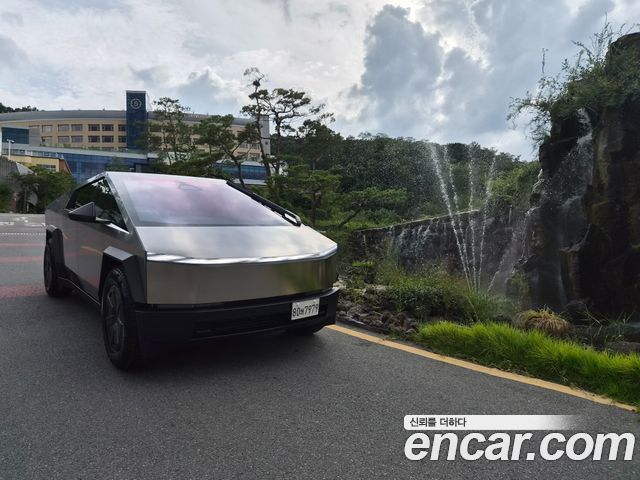 Tesla Cybertruck Cyberbeast — пробег 360 км — фото 1 из 5