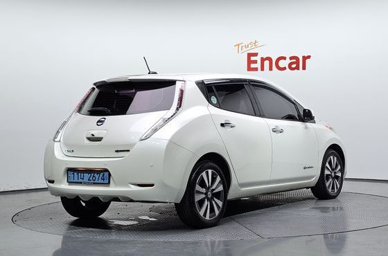 Nissan Leaf EV — пробег 66 991 км — фото 2 из 5