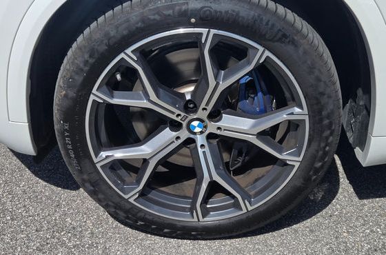 BMW X5 xDrive 40i M Sport — пробег 4 089 км — фото 5 из 5