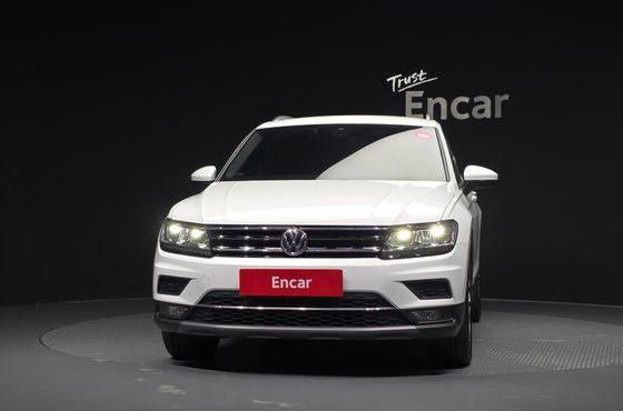 Volkswagen Tiguan 2.0 TDI Premium — пробег 58 660 км — фото 3 из 5