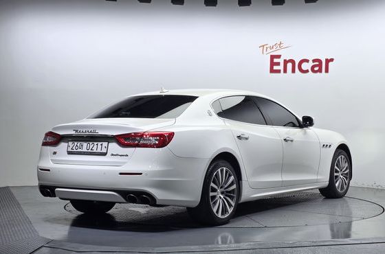 Maserati Quattroporte 3.0 V6 — пробег 86 579 км — фото 2 из 5