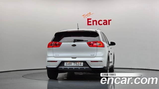 Kia Niro из Кореи Encar