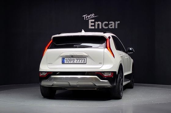 Kia Niro Signature — пробег 105 086 км — фото 4 из 5