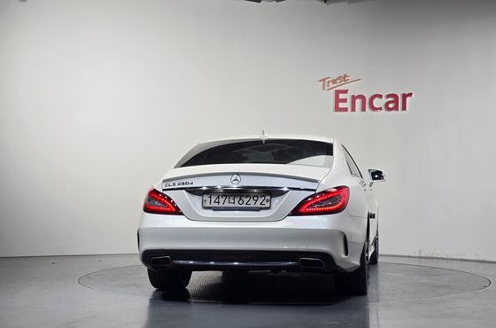 Mercedes-Benz CLS-Class CLS250 d 4MATIC AMG Line — пробег 129 994 км — фото 4 из 5