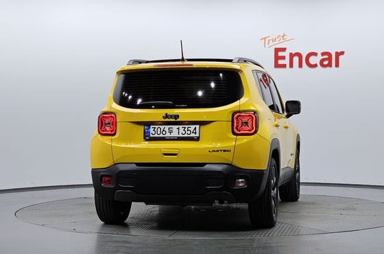Jeep Renegade 1.3 Limited — пробег 33 049 км — фото 4 из 5