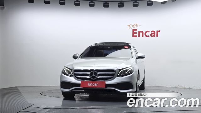 Mercedes-Benz E-Class E300 4MATIC Avnatgarde — пробег 94 502 км — фото 3 из 5