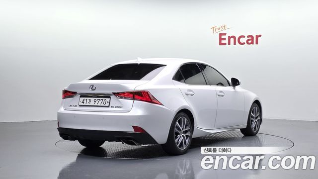 Lexus IS Supreme — пробег 66 486 км — фото 2 из 5