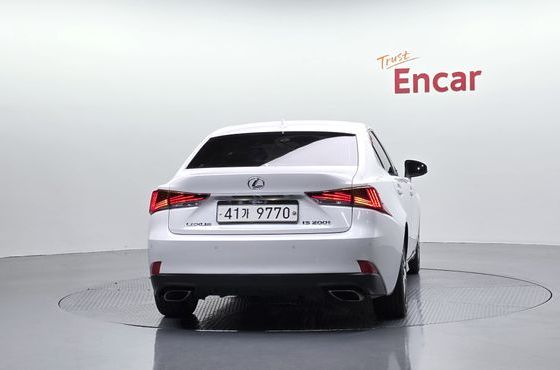 Lexus IS Supreme — пробег 66 486 км — фото 4 из 5