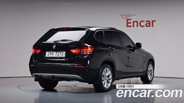 BMW X1 xDrive 18d — пробег 175 950 км — фото 2 из 5