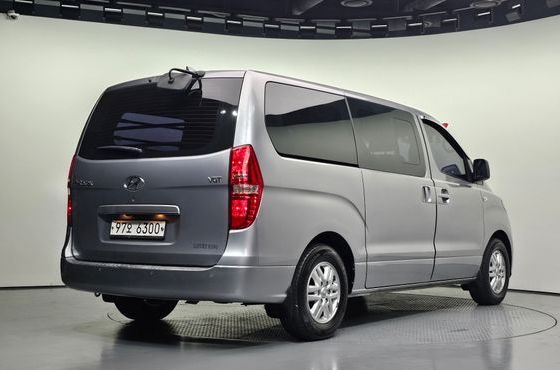 Hyundai Starex Van 5-Seater Modern — пробег 122 366 км — фото 2 из 5