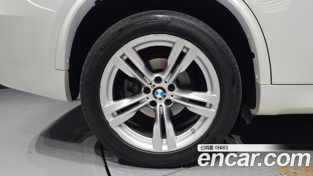 BMW X5 xDrive 30d M Sport package — пробег 75 040 км — фото 5 из 5