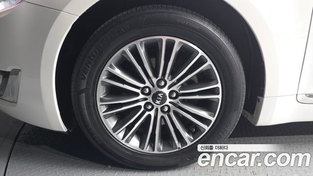 Kia K7 из Кореи Encar