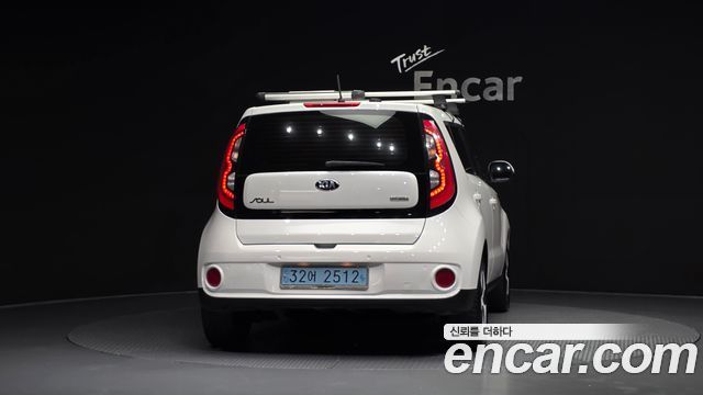 Kia Soul EV — пробег 95 528 км — фото 4 из 5