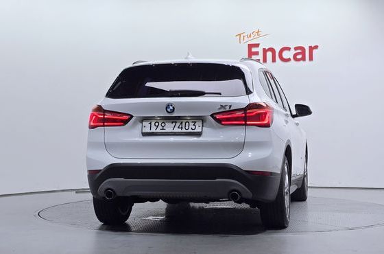 BMW X1 xDrive 20d — пробег 126 221 км — фото 4 из 5