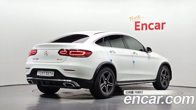 Mercedes-Benz GLC-Class GCL300 4MATIC Coupe — пробег 61 335 км — фото 2 из 5